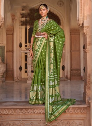 Alluring Banarasi Silk Woven Contemporary Saree