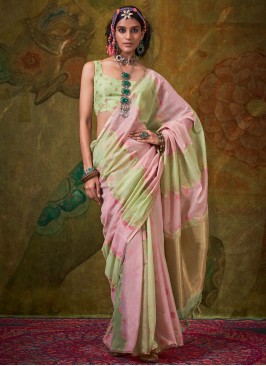 Arresting Green and Pink Weaving Handloom Cotton Classic Saree