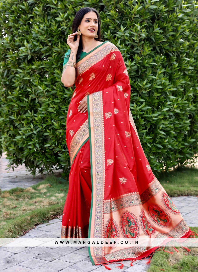 Flaunt Your Style with TTW's Vibrant Printed Saree Collection – The Thread  Weavers