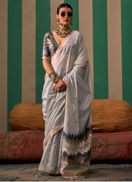 Baronial Classic Saree For Casual