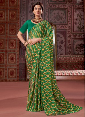 Beautiful Fancy Fabric Print Classic Saree
