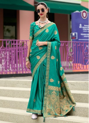 Captivating Rama Weaving Traditional Saree