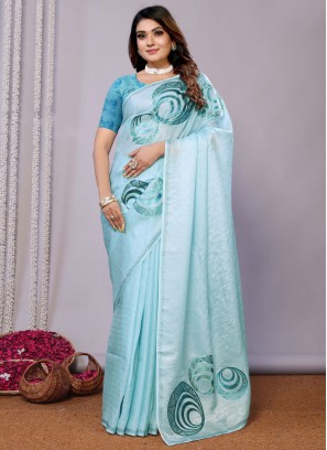 Congenial Traditional Saree For Sangeet