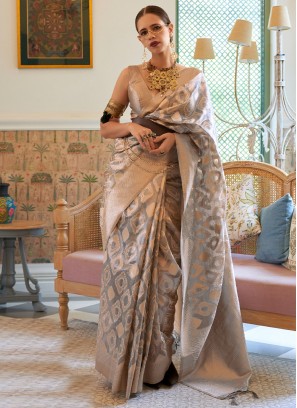 Conspicuous Zari Grey Handloom silk Contemporary Style Saree