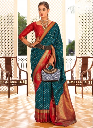 Dashing Weaving Banarasi Silk Traditional Saree