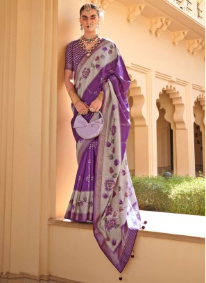 Demure Foil Print Traditional Saree