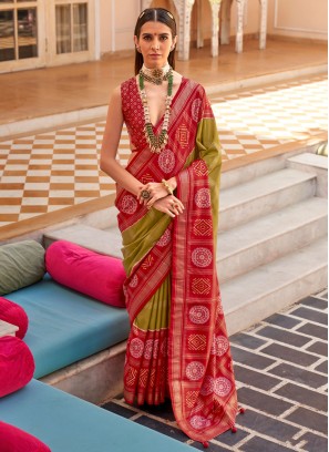 Designer Saree Foil Print Silk in Green