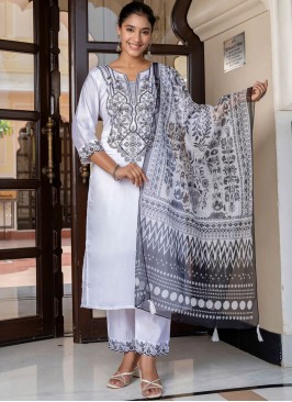 Divine White Embroidered Silk Blend Designer Salwar Kameez