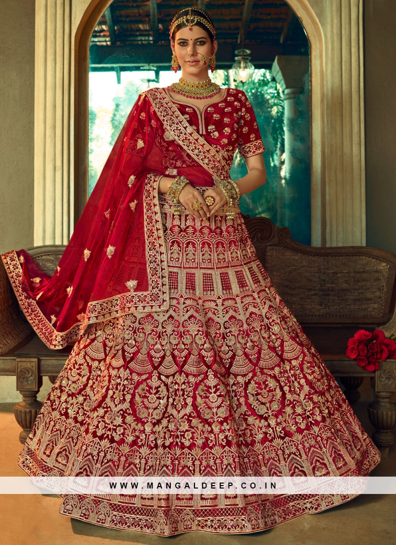 Buy Persian Red Lehenga Choli In Velvet With Mughal Jaali And Floral Hand  Embroidered Kali Online - Kalki Fashion