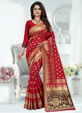 Enthralling Red Weaving Art Banarasi Silk Designer Traditional Saree