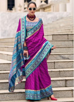 Entrancing Classic Saree For Party