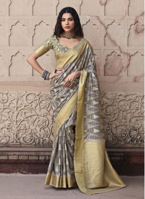 Exotic Multi Colour Handloom silk Classic Saree