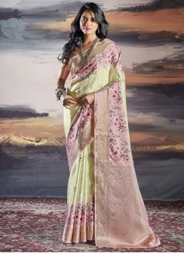 Extraordinary Contemporary Saree For Festival