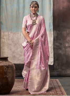 Fabulous Weaving Traditional Saree