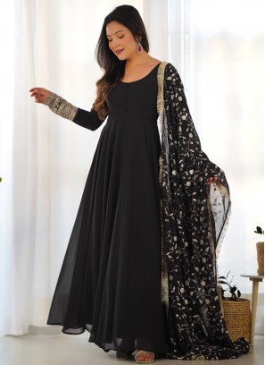 Flawless Faux Georgette Trendy Salwar Kameez