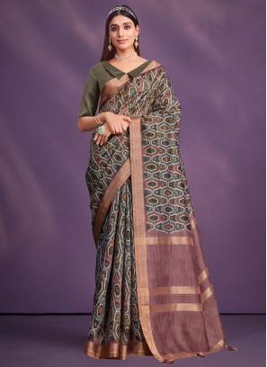 Geometric Print Tussar Silk Classic Saree in Brown