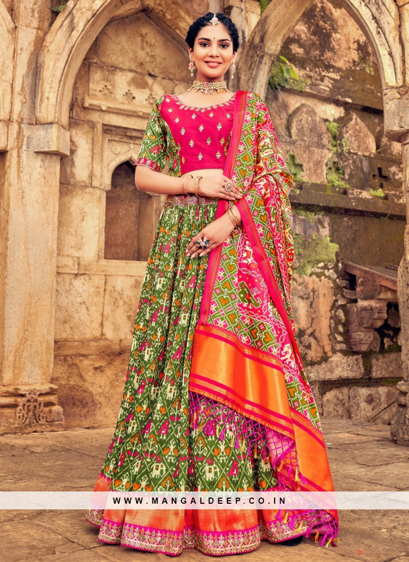 Trendy lehenga 2024 choli designs