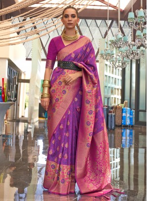 Handloom silk Weaving Classic Saree in Purple