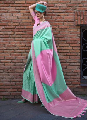 Handloom silk Weaving Pink and Sea Green Trendy Saree