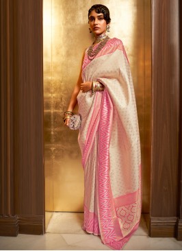 Integral Classic Saree For Wedding