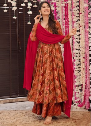 Irresistible Designer Salwar Kameez For Party