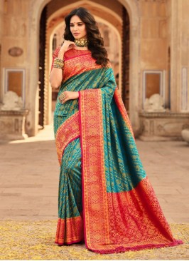 Kanjivaram Silk Woven Classic Saree in Teal