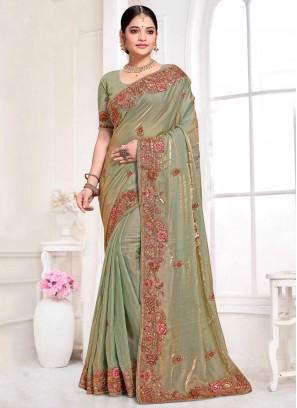 Lovable Traditional Saree For Ceremonial