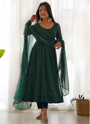 Magnetic Green Faux Georgette Trendy Salwar Kameez