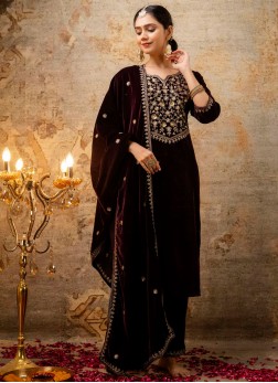 Maroon Color Trendy Salwar Kameez