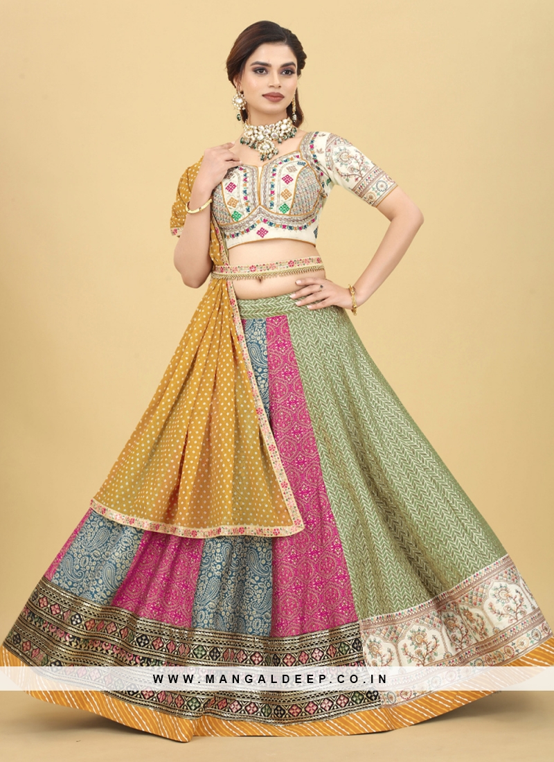 Red Festival Lehenga and Ghagra Choli: Buy Latest Designs Online | Utsav  Fashion Red Festival Lehenga and Ghagra Choli: Buy Latest Designs Online |  Utsav Fashion