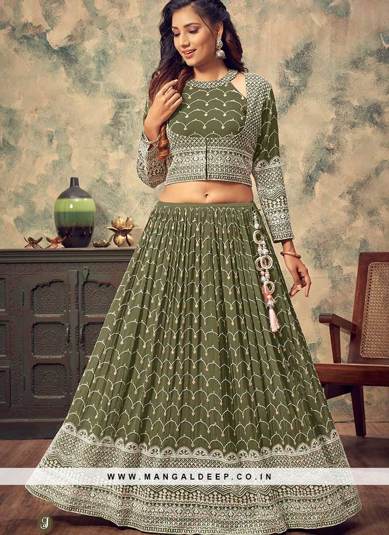 mehndi green color bride wear lehenga 41624