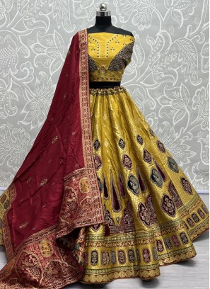 Mesmerizing Trendy Lehenga Choli For Engagement