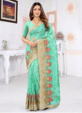 Modernistic Traditional Saree For Mehndi