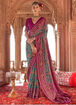 Observable Georgette Geometric Print Classic Saree