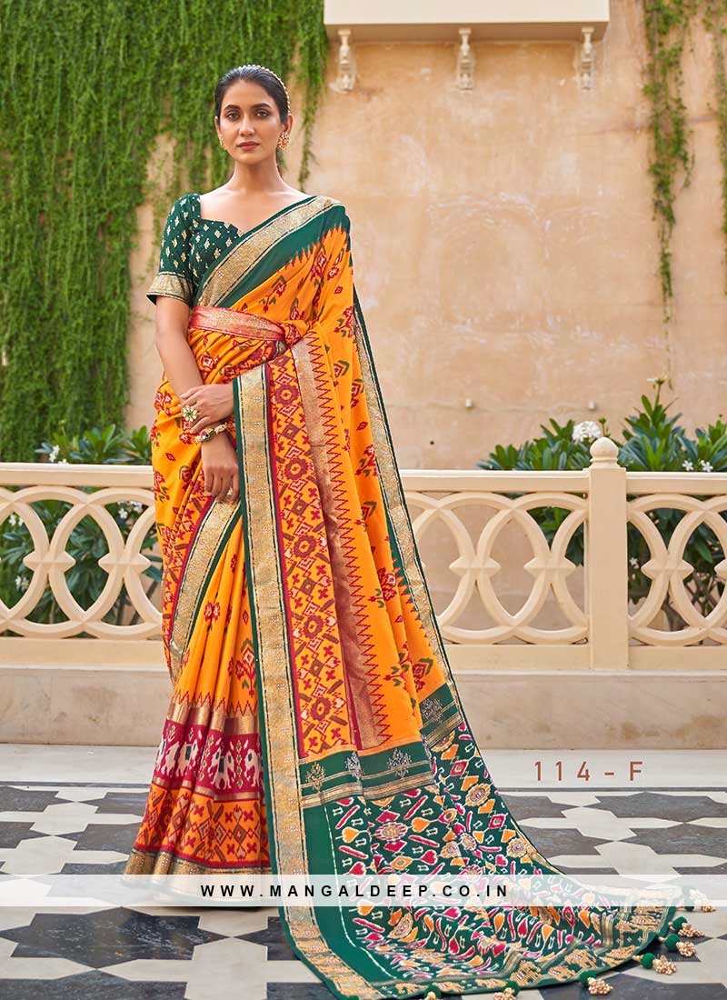 Buy online Women's Printed Pink Colored Saree With Blouse from ethnic wear  for Women by Sidhidata Textile for ₹1099 at 63% off | 2024 Limeroad.com