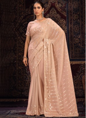 Outstanding Traditional Saree For Party