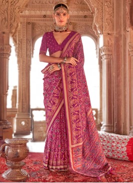 Picturesque Paisley Print Magenta and Purple Georgette Classic Saree