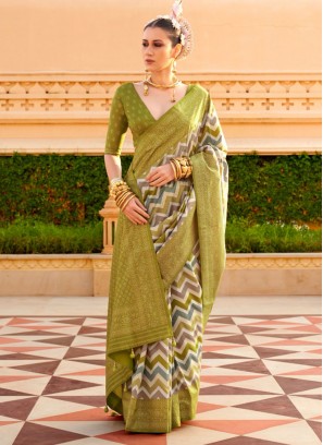 Piquant Silk Foil Print Classic Saree