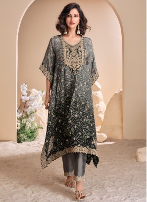 Preferable Crepe Silk Embroidered Trendy Salwar Kameez