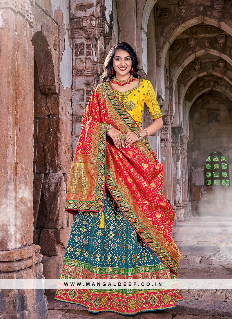 Banarasi Dupatta, Lehenga & Suits at Féminité