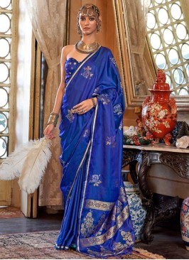 Renowned Handloom silk Contemporary Saree