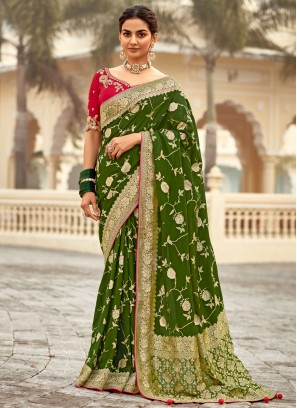 Sensational Zari Green pure-dola Traditional Saree