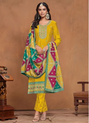 Simplistic Embroidered Chinon Designer Salwar Kameez