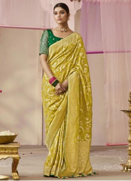 Snazzy Weaving Viscose Trendy Saree