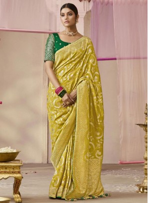 Snazzy Weaving Viscose Trendy Saree