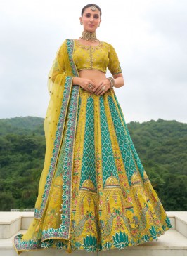 Spellbinding Silk Trendy Lehenga Choli