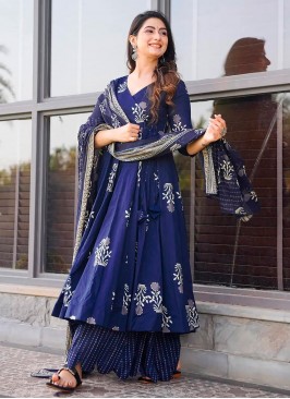 Surpassing Muslin Digital Print Long Length Trendy Suit