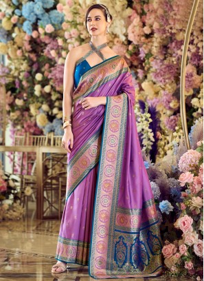 Titillating Banarasi Silk Classic Saree