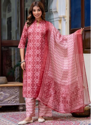 Trendy Blended Cotton Print Readymade Salwar Kameez