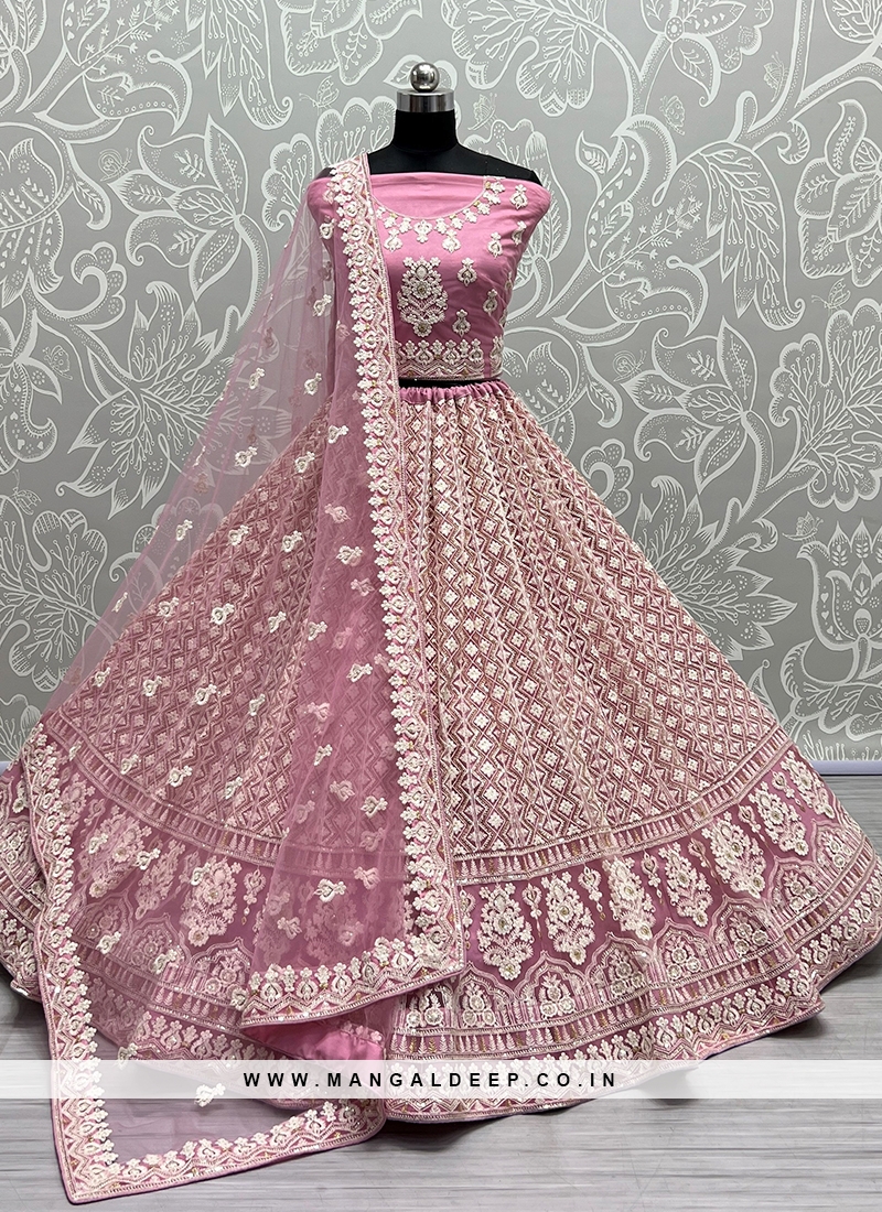 Party Wear Embroidered Satin Bridal Lehenga For Ladies at 20000.00 INR in  Lucknow | Kulsoom Zari Art